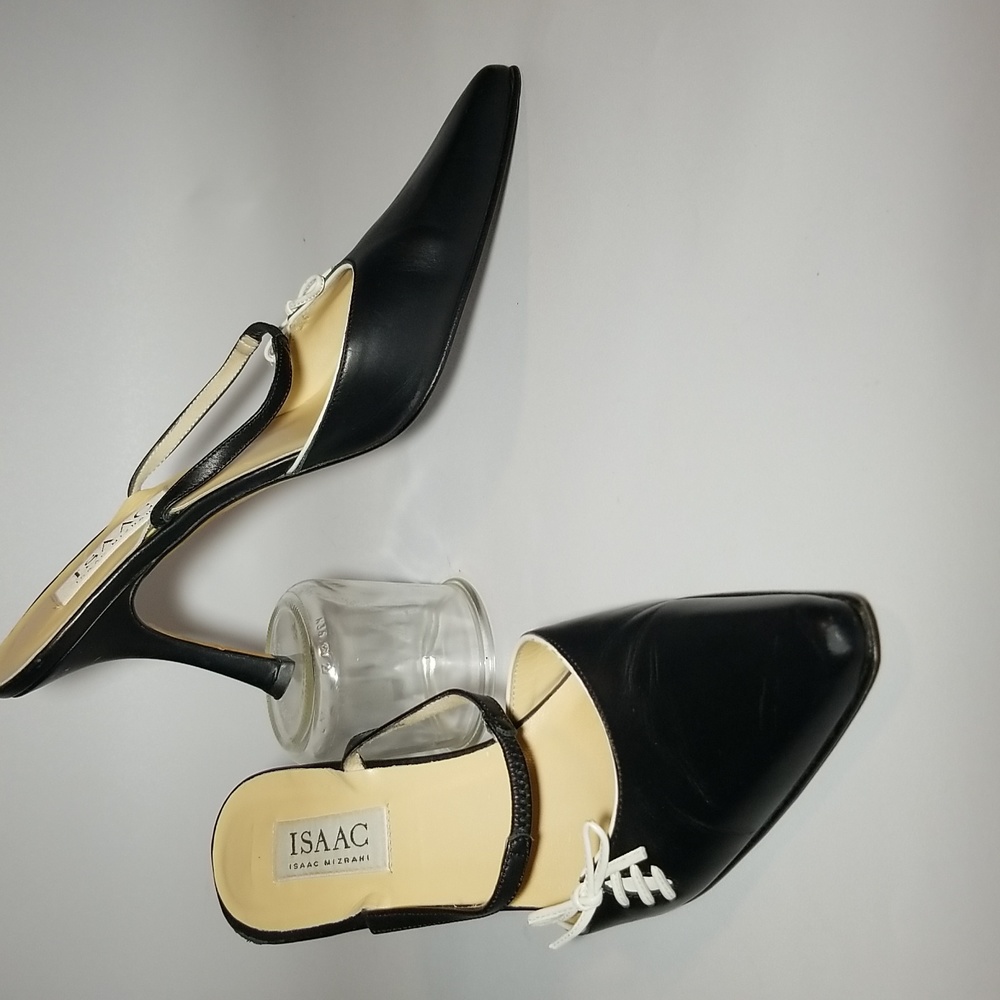 Isaac Mizrahi,pointy toe,kneedle heel women's 8 5